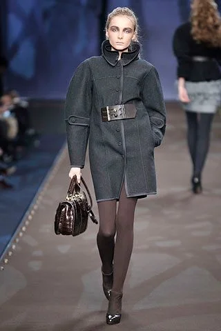 Look 10